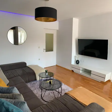 Apartment Dragan *